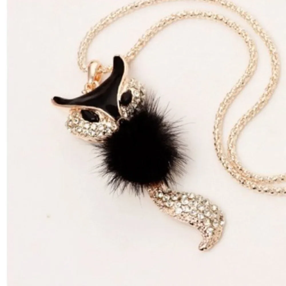 FOX RHINESTONE FEATHER NECKLACE